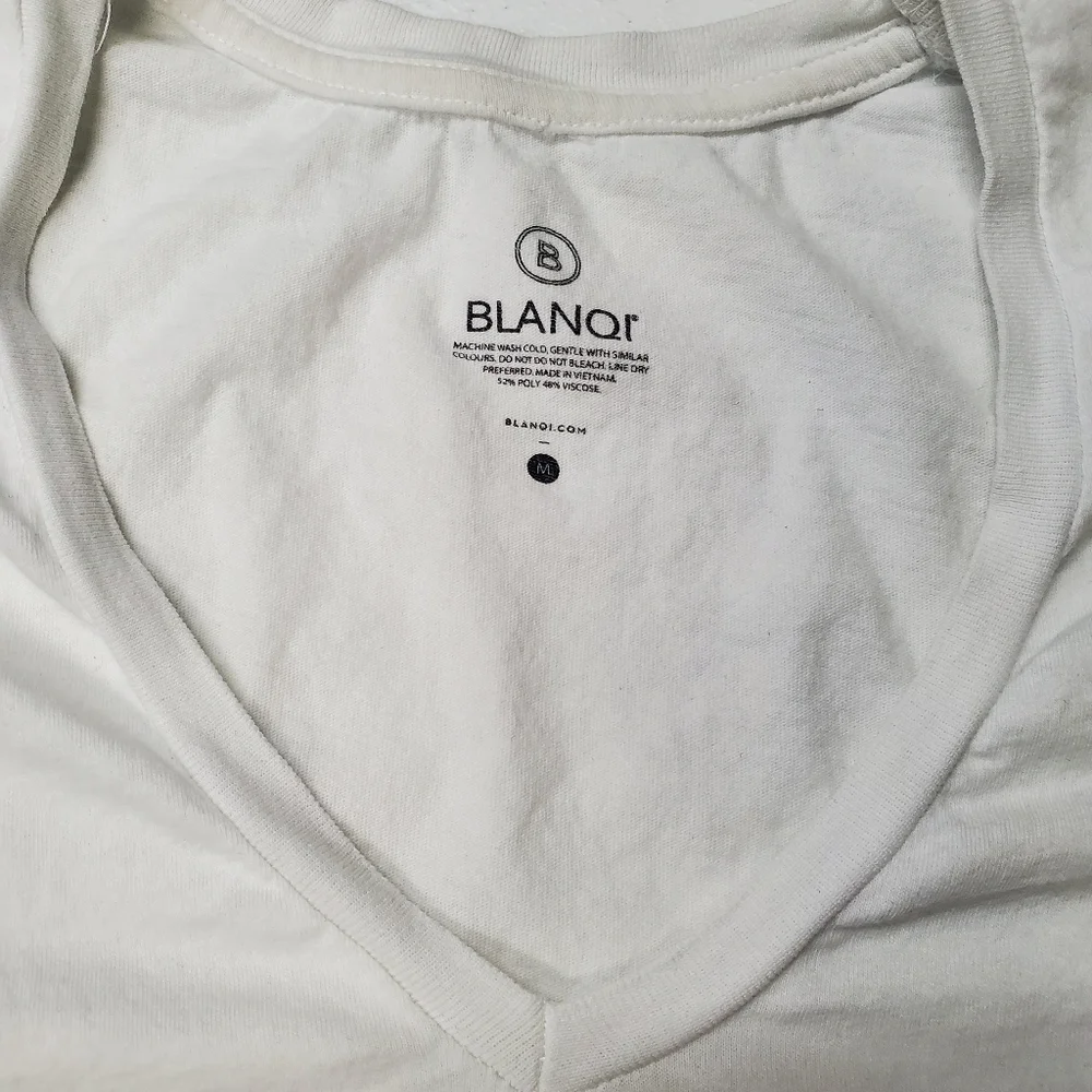 Blanqi sleeveless Tee - Picture 3 of 3